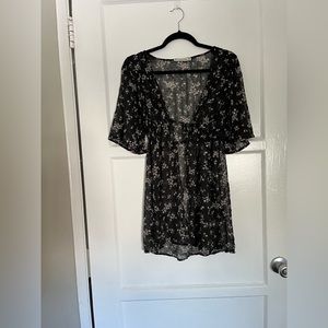 Abercrombie & Fitch Floral Kimono